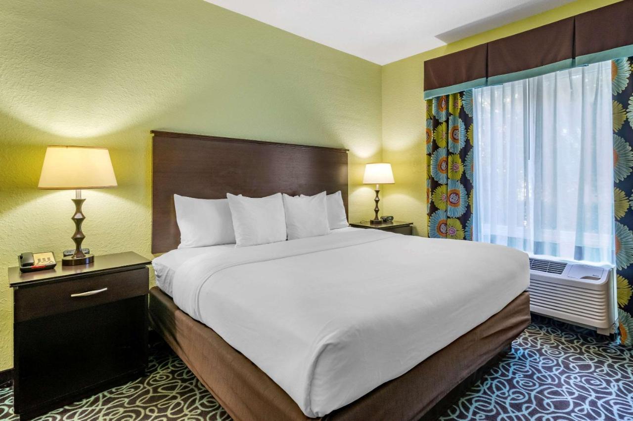 Hampton Inn By Hilton Tampa Fairgrounds Casino Mango Exterior foto