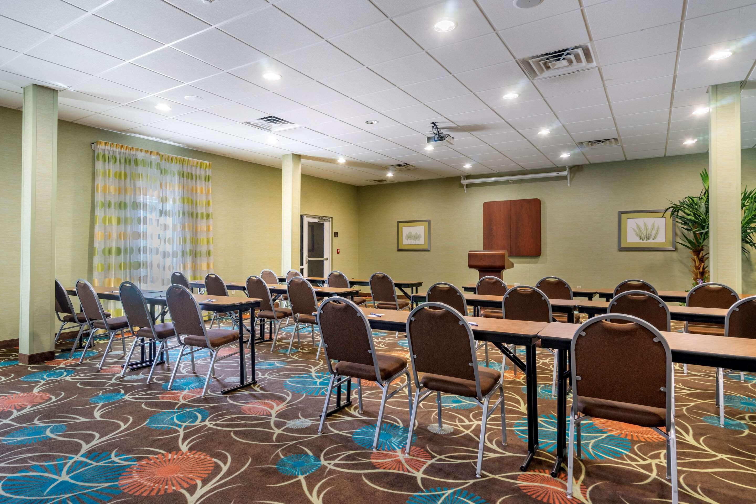 Hampton Inn By Hilton Tampa Fairgrounds Casino Mango Exterior foto